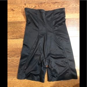 Maidenform flexees shapewear